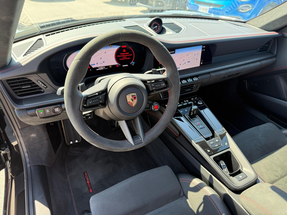 Porsche 992 911 CARRERA GTS MY2025 Elettrica / Benzina
