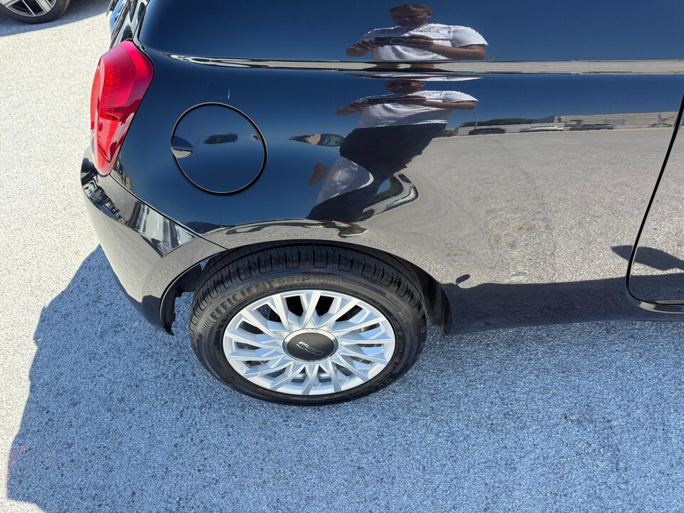 Fiat 500 NEW 1.0 HYBRID DOLCEVITA 70 CV MY23 Elettrica / Benzina