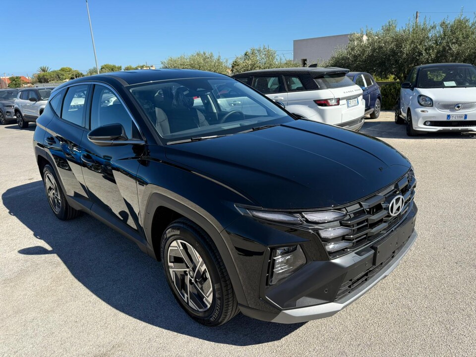 Hyundai Tucson 1.6 CRDi 115 CV 2WD XTECH KM0 MY25 Diesel