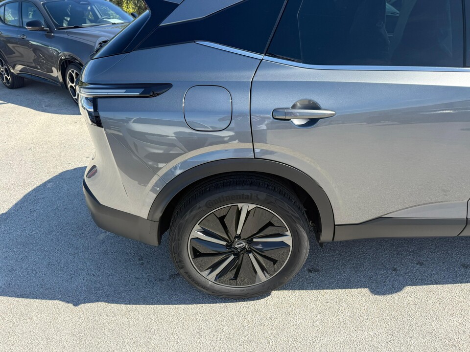 Nissan Qashqai 1.3 DIG-T MHEV 158 CV X-TRONIC TEKNA MY25 KM0 Elettrica / Benzina