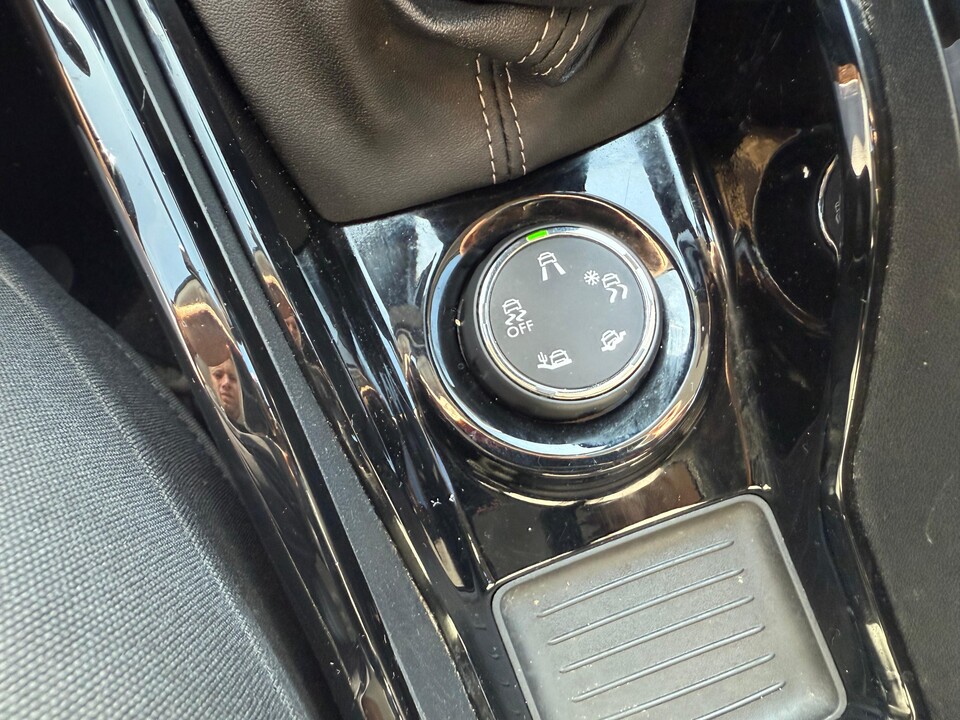 Peugeot 2008 1.5 Bluehdi Allure S&S 100 CV Diesel