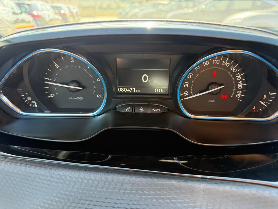 Peugeot 2008 1.5 Bluehdi Allure S&S 100 CV Diesel
