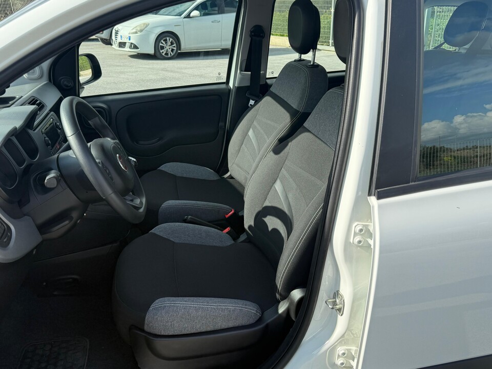 Fiat New Panda 1.0 HYBRID S&S 70 CV CITY LIFE Elettrica / Benzina