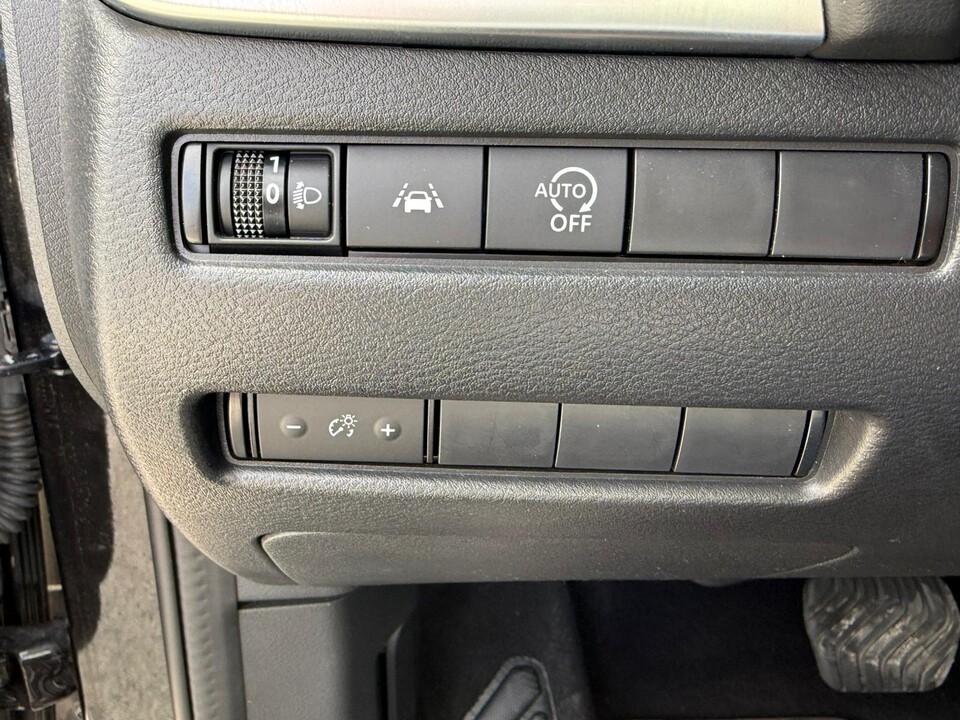 Nissan Qashqai 1.3 DIG-T MHEV 158 CV X-TRONIC N-CONNECTA Elettrica / Benzina