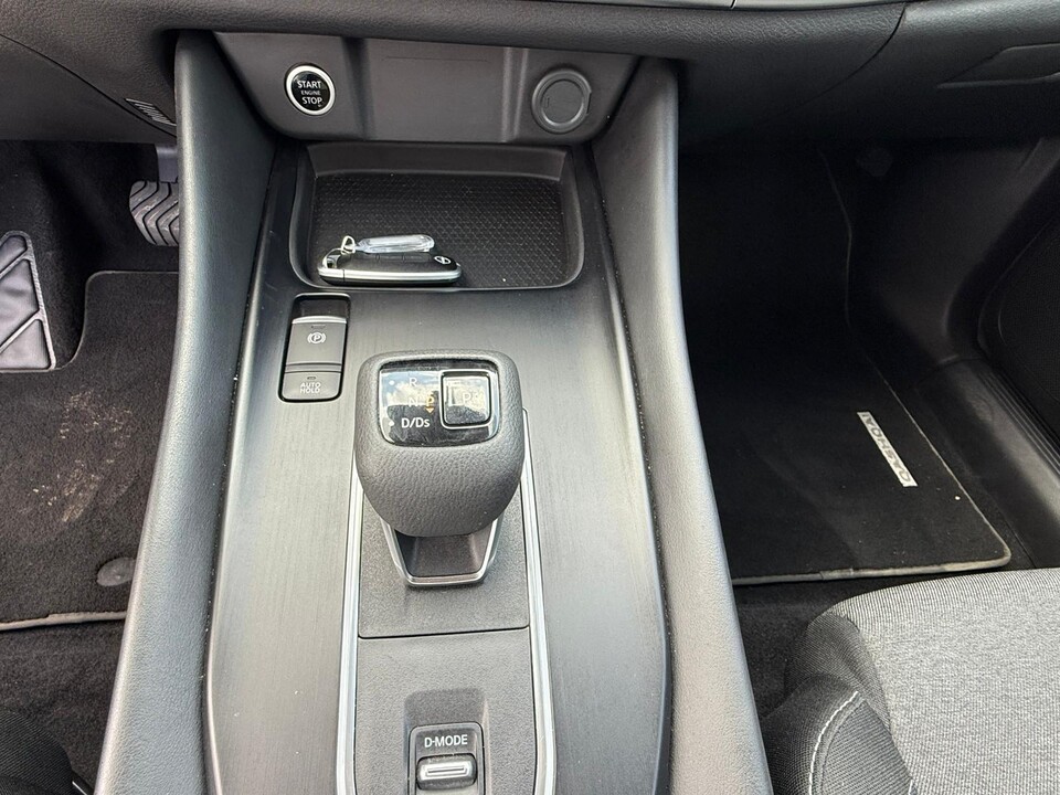 Nissan Qashqai 1.3 DIG-T MHEV 158 CV X-TRONIC N-CONNECTA Elettrica / Benzina
