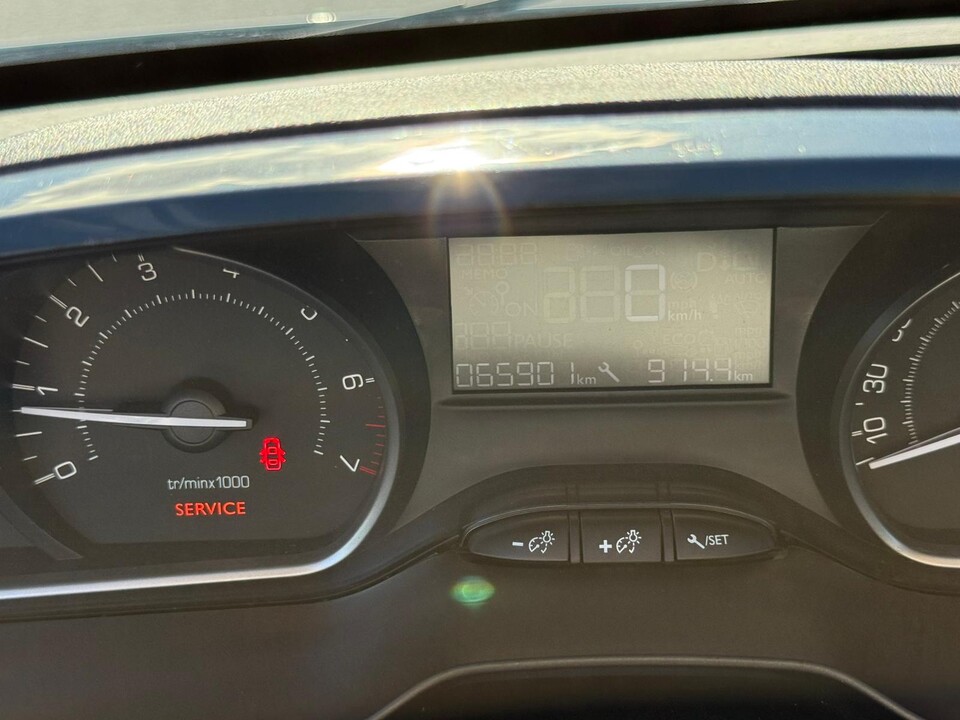 Peugeot 208 1.2 PURETECH 83 CV S&S ALLURE Benzina