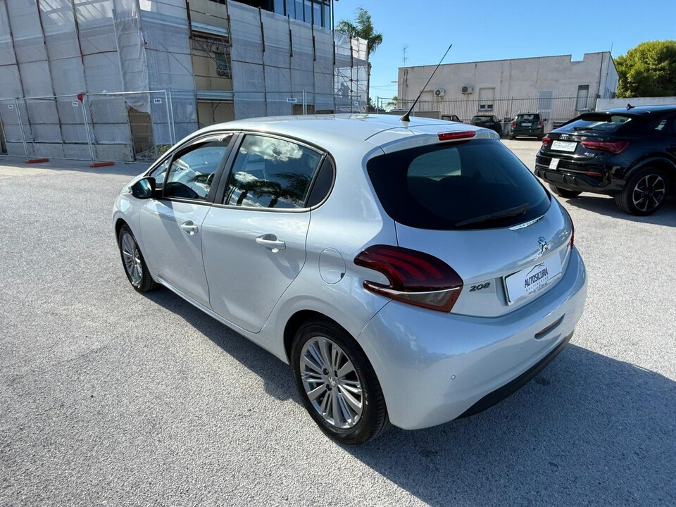 Peugeot 208 1.2 PURETECH 83 CV S&S ALLURE Benzina