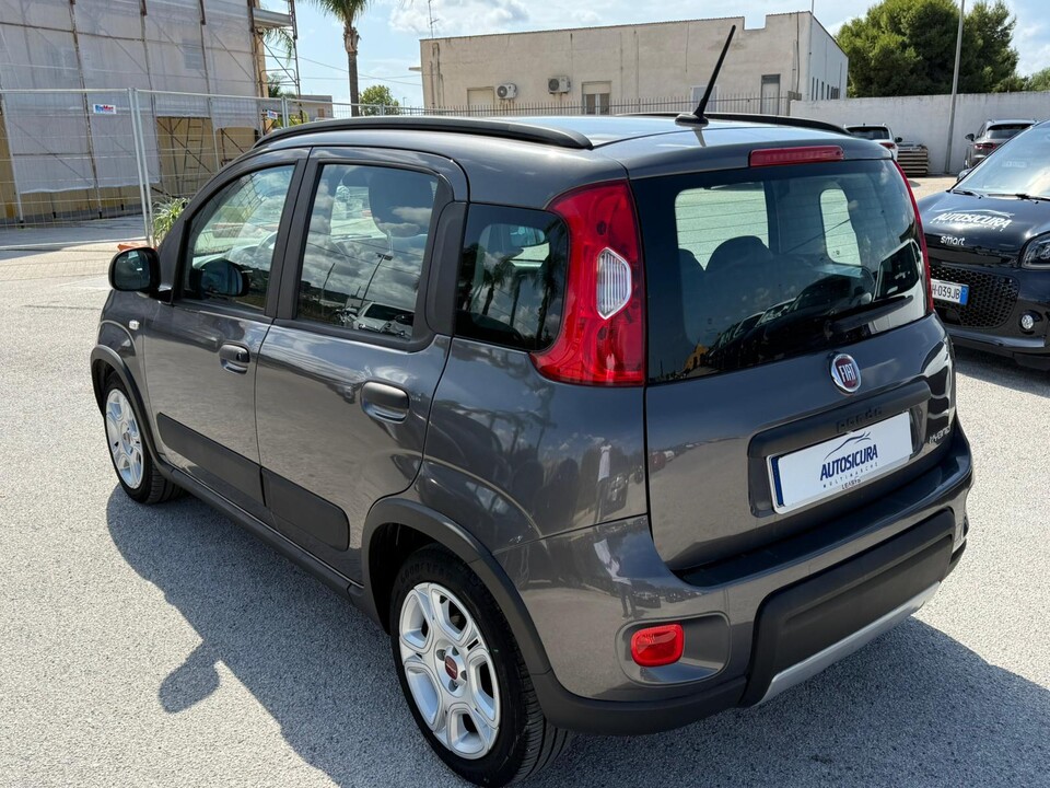 Fiat New Panda 1.0 HYBRID S&S 70 CV CITY LIFE Elettrica / Benzina