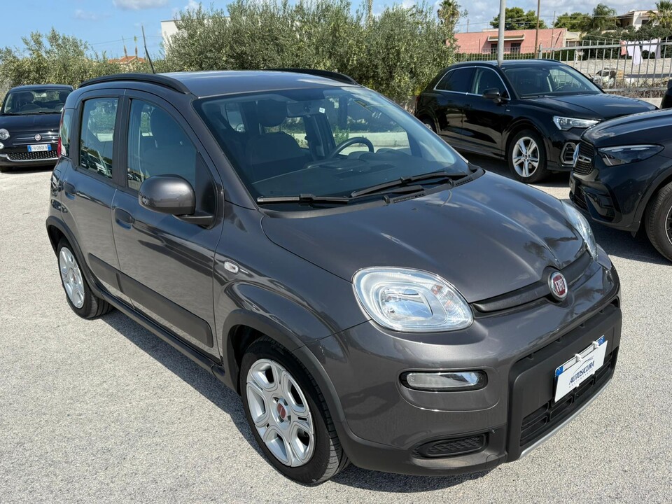 Fiat New Panda 1.0 HYBRID S&S 70 CV CITY LIFE Elettrica / Benzina