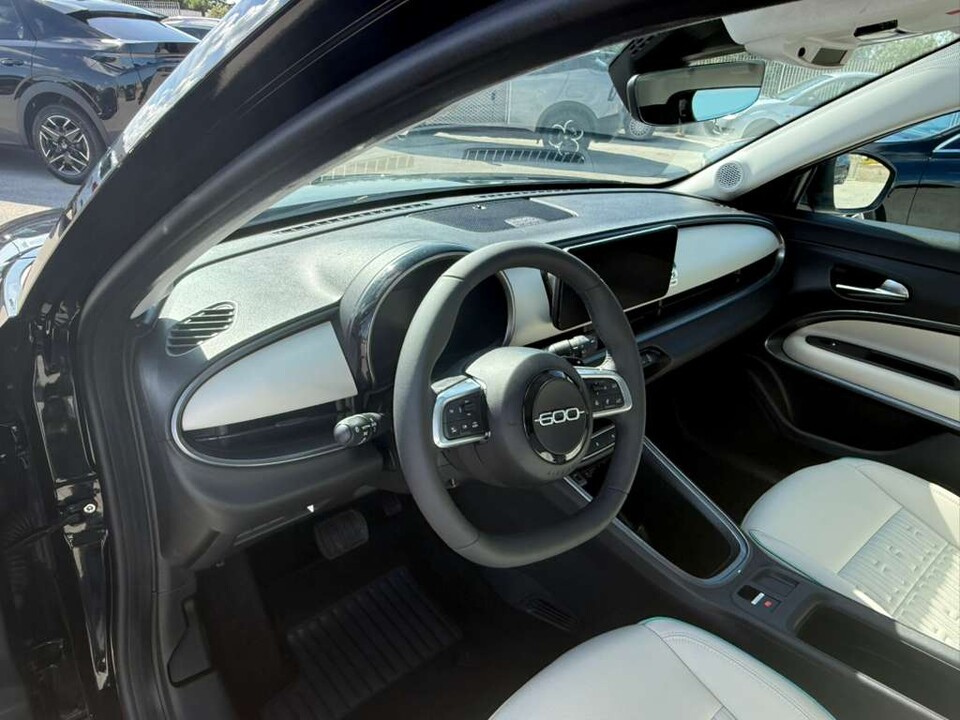 Fiat 600 1.2 HYBRID La Prima 100cv e-DCT Elettrica / Benzina