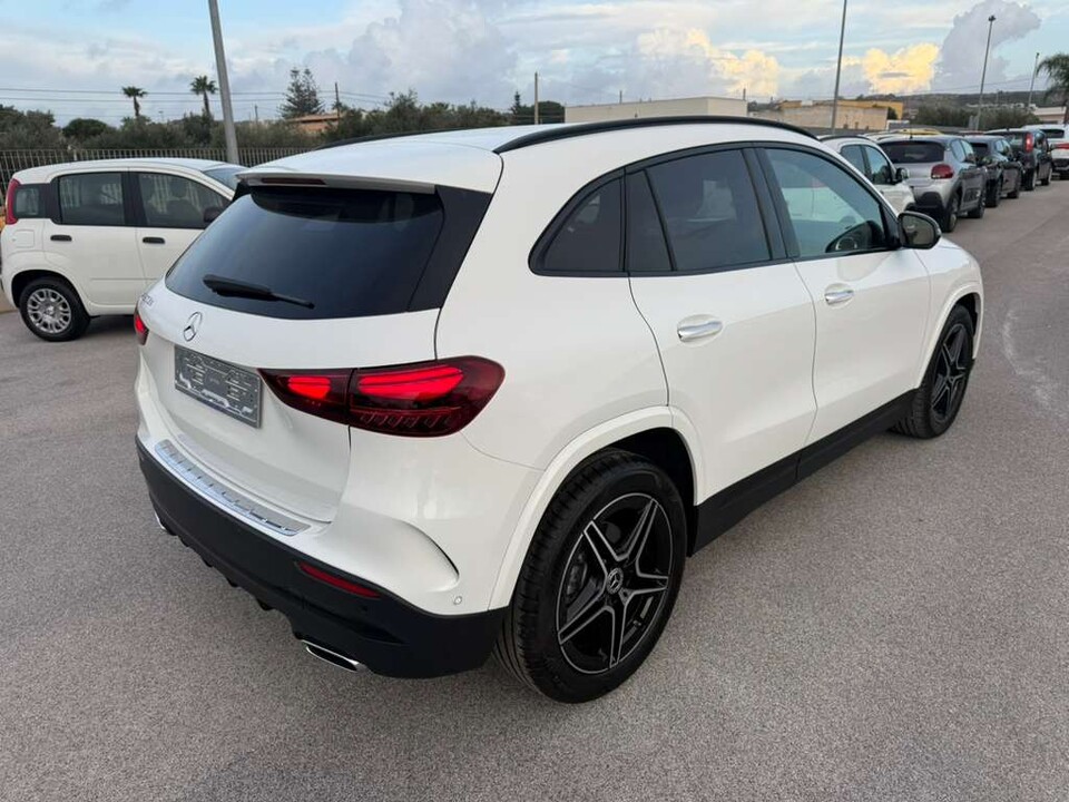 Mercedes-Benz GLA 200 d 150 CV AMG LINE NIGHT EDITION PREMIUM AUTOMATIC Diesel