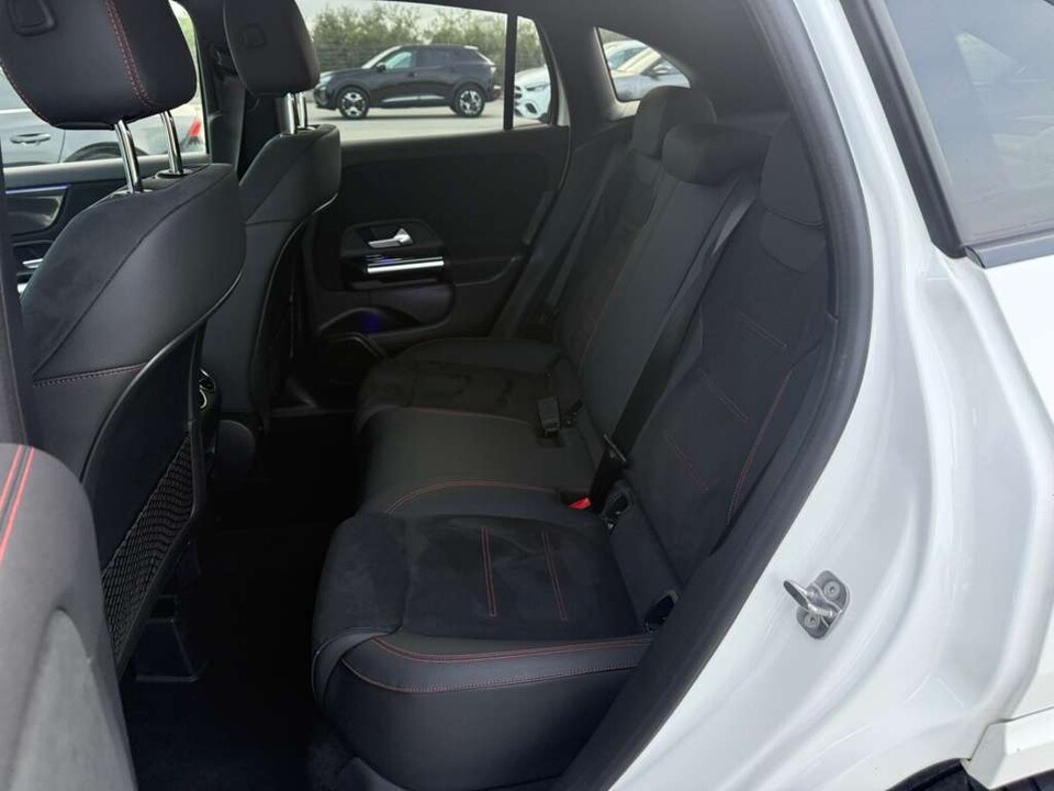 Mercedes-Benz GLA 200 d 150 CV AMG LINE NIGHT EDITION PREMIUM AUTOMATIC Diesel