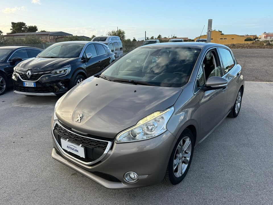 Peugeot 208 1.2 PURETECH 83 CV S&S ALLURE Benzina