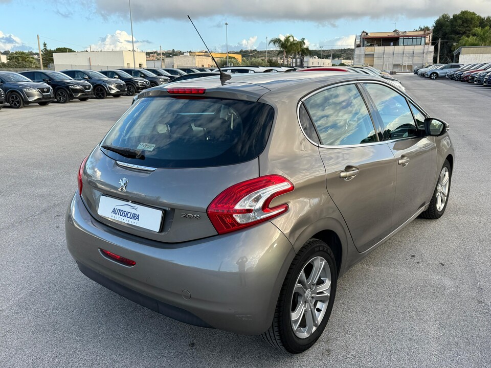 Peugeot 208 1.2 PURETECH 83 CV S&S ALLURE Benzina