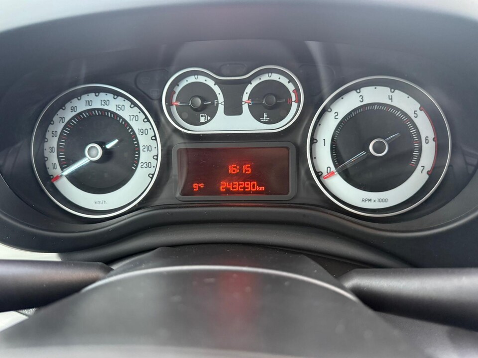 Fiat 500L LIVING 1.6 MJT 105 CV POP STAR Diesel