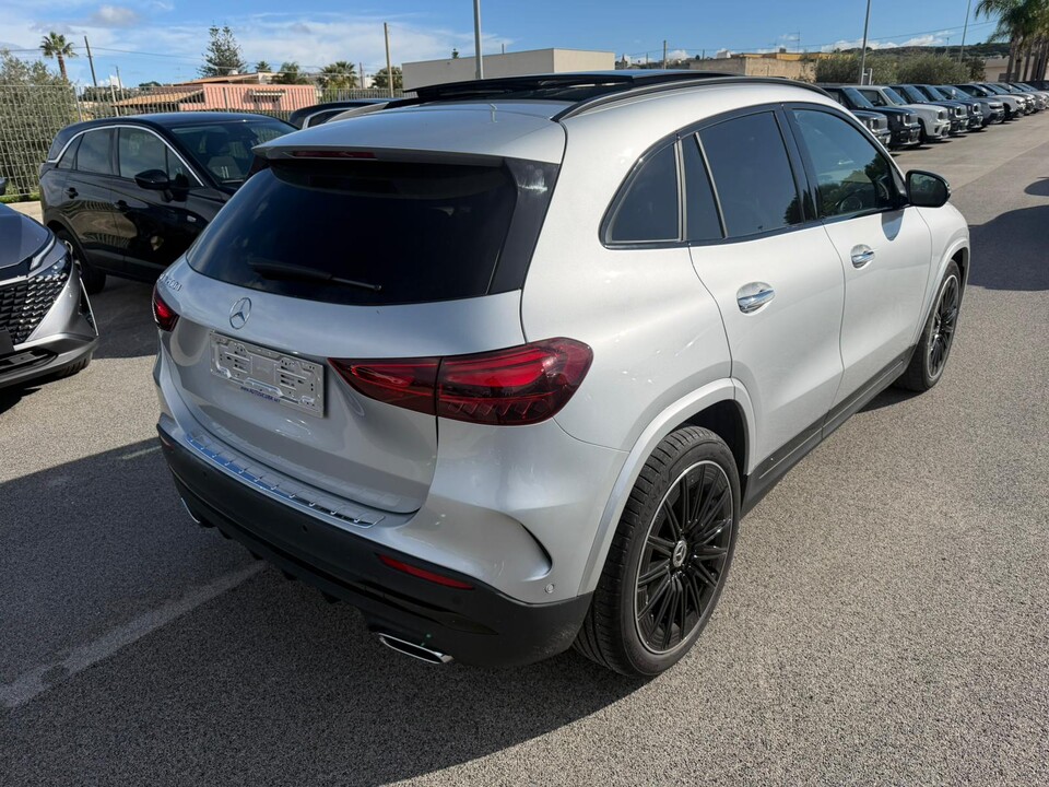 Mercedes-Benz GLA 200 d 150 CV AMG LINE NIGHT EDITION AUTOMATIC +TETTO Diesel