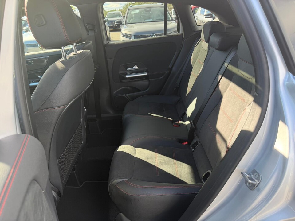 Mercedes-Benz GLA 200 d 150 CV AMG LINE NIGHT EDITION AUTOMATIC +TETTO Diesel