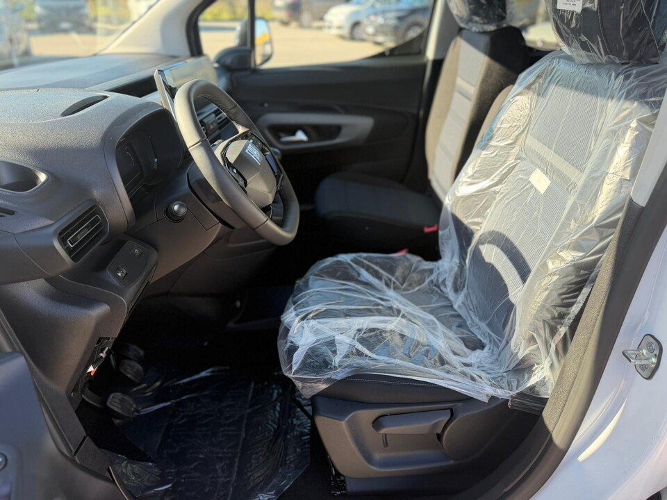 Fiat Doblo S3 COMBI 1.5 BlueHdi 130cv MT6 (N1) KM0 MY25 Diesel