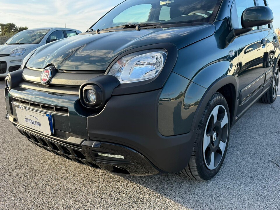 Fiat New Panda PANDINA 1.0 HYBRID S&S 70 CV CROSS MY25 Elettrica / Benzina