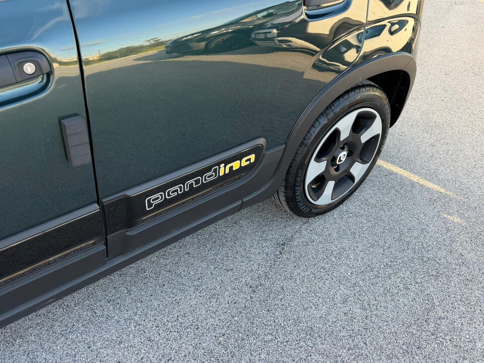 Fiat New Panda PANDINA 1.0 HYBRID S&S 70 CV CROSS MY25 Elettrica / Benzina