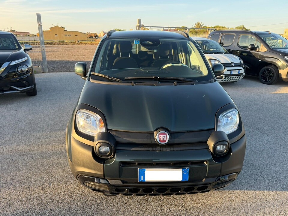 Fiat New Panda PANDINA 1.0 HYBRID S&S 70 CV CROSS MY25 Elettrica / Benzina