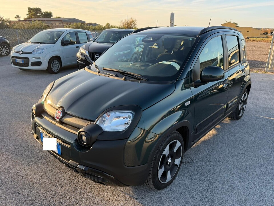 Fiat New Panda PANDINA 1.0 HYBRID S&S 70 CV CROSS MY25 Elettrica / Benzina