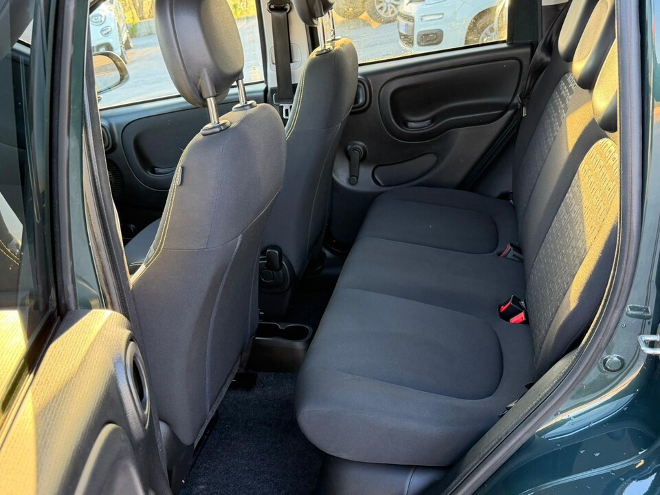 Fiat New Panda PANDINA 1.0 HYBRID S&S 70 CV CROSS MY25 Elettrica / Benzina