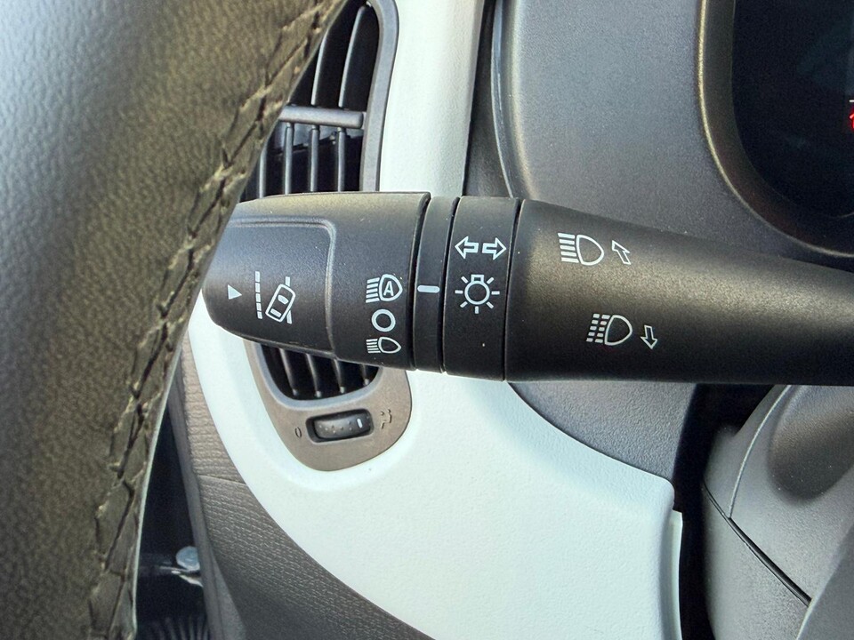 Fiat New Panda PANDINA 1.0 HYBRID S&S 70 CV CROSS MY25 Elettrica / Benzina