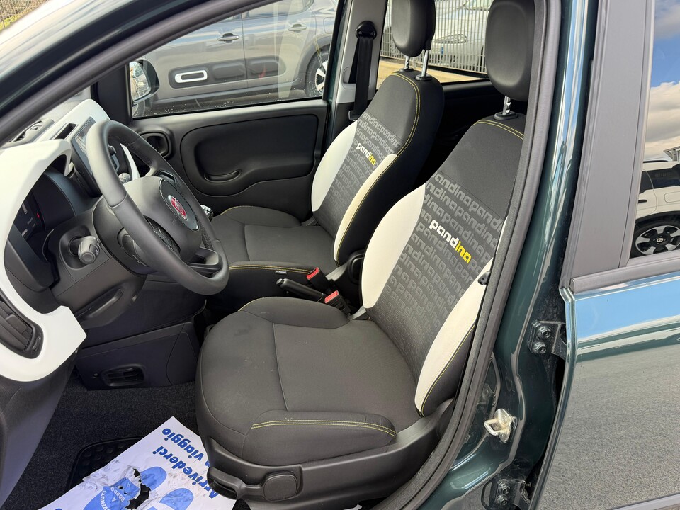 Fiat New Panda PANDINA 1.0 HYBRID S&S 70 CV CROSS MY25 Elettrica / Benzina