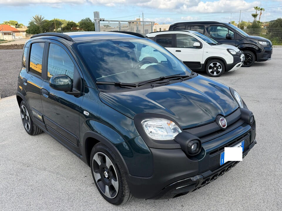 Fiat New Panda PANDINA 1.0 HYBRID S&S 70 CV CROSS MY25 Elettrica / Benzina