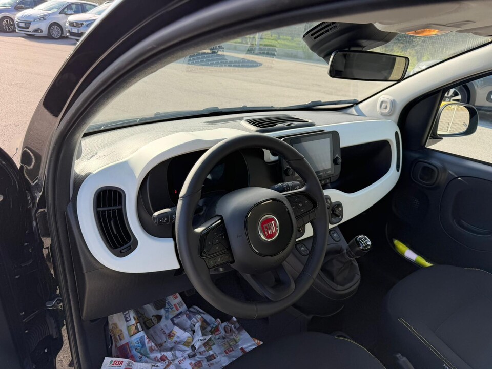 Fiat New Panda PANDINA 1.0 HYBRID S&S 70 CV CROSS MY25 Elettrica / Benzina