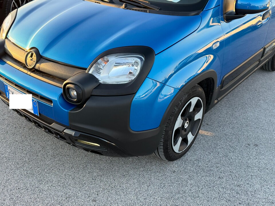 Fiat New Panda PANDINA 1.0 HYBRID S&S 70 CV CROSS MY25 Elettrica / Benzina