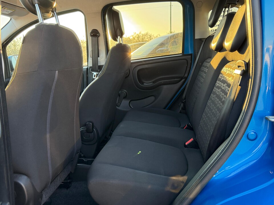 Fiat New Panda PANDINA 1.0 HYBRID S&S 70 CV CROSS MY25 Elettrica / Benzina