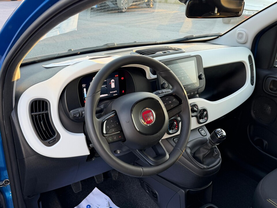 Fiat New Panda PANDINA 1.0 HYBRID S&S 70 CV CROSS MY25 Elettrica / Benzina