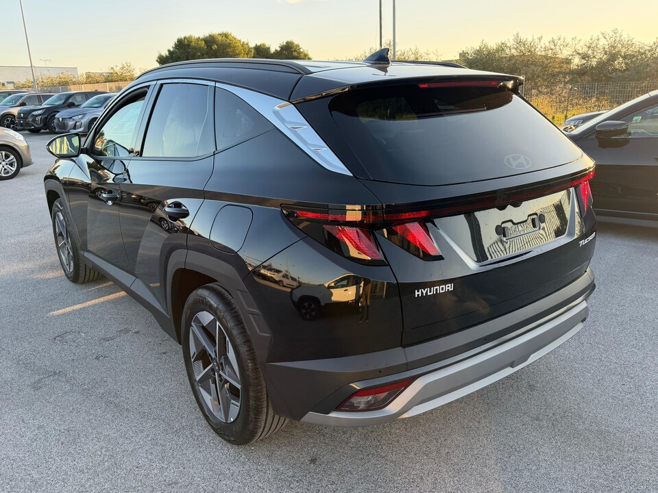 Hyundai Tucson 1.6 CRDi 48V BUSINESS 2WD DCT KM0 MY25 Elettrica / Diesel