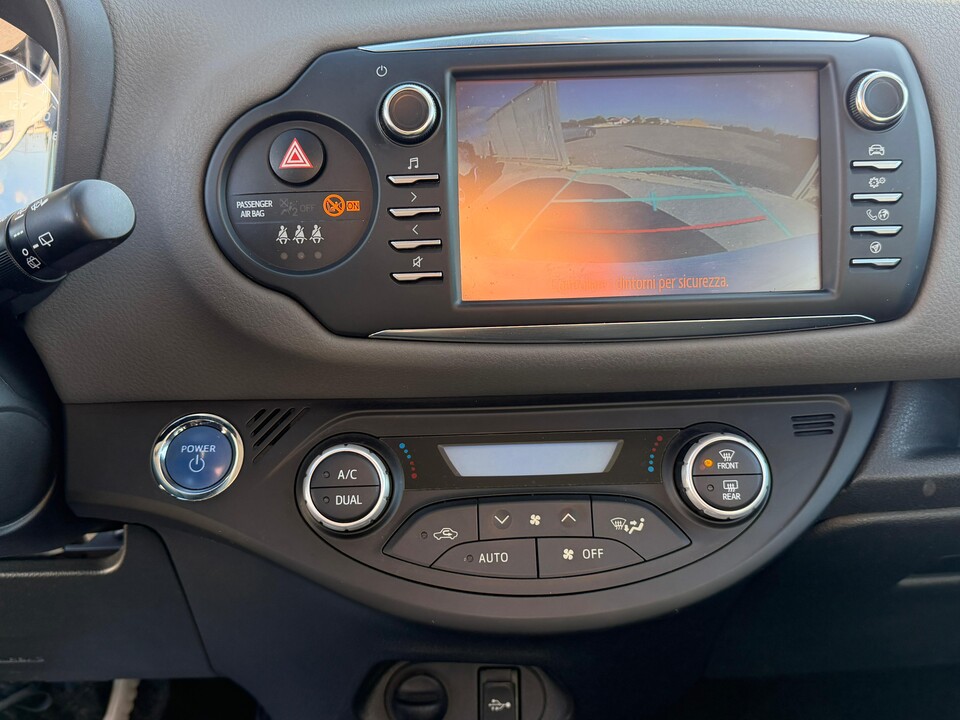 Toyota Yaris 5p 1.5 hybrid Active Plus Elettrica / Benzina