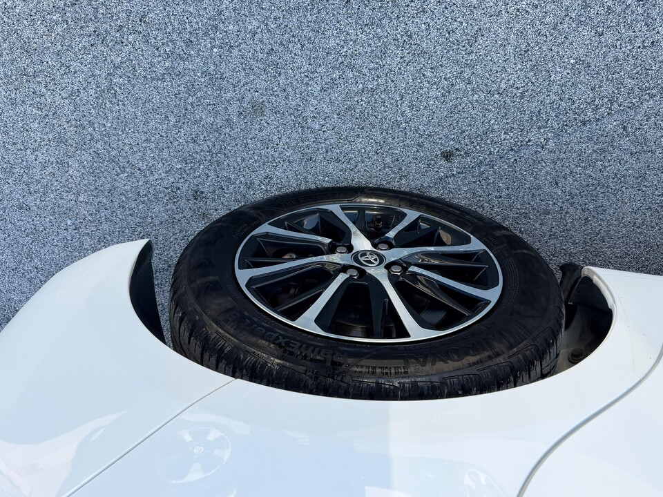 Toyota Yaris 5p 1.5 hybrid Active Plus Elettrica / Benzina