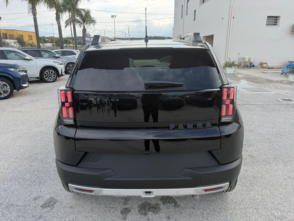 Fiat Grande Panda 1.2 HYBRID 110 CV EDCT LA PRIMA KM0 MY25 Elettrica / Benzina