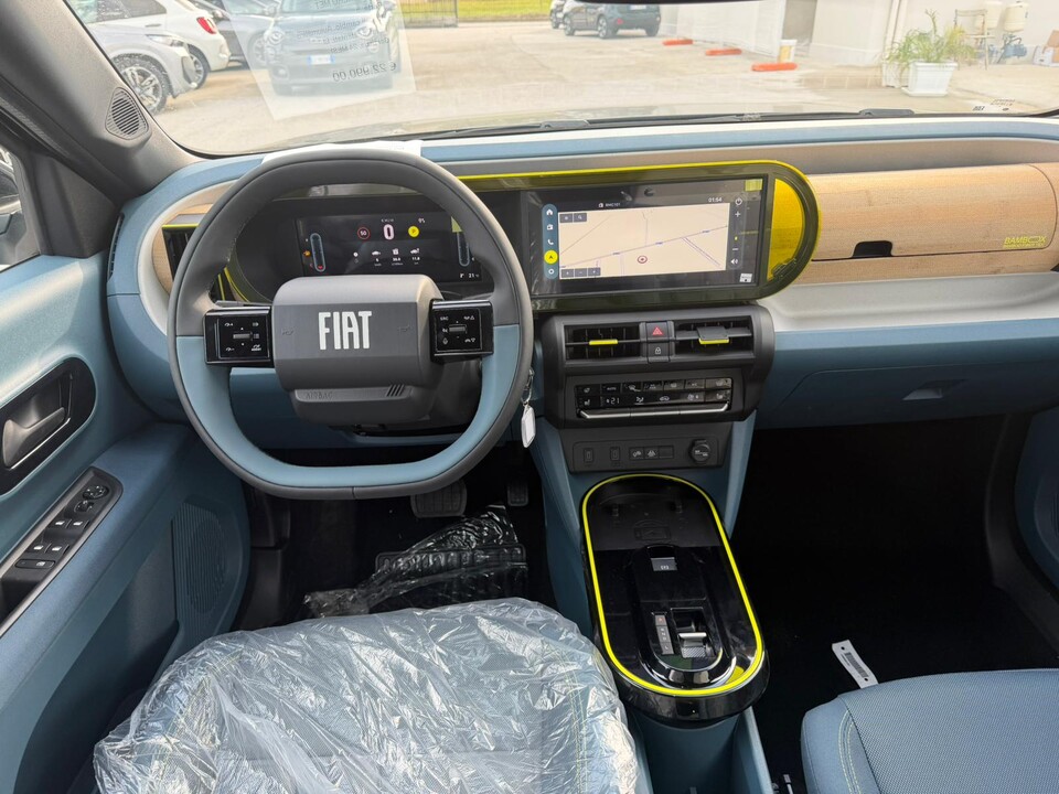 Fiat Grande Panda 1.2 HYBRID 110 CV EDCT LA PRIMA KM0 MY25 Elettrica / Benzina