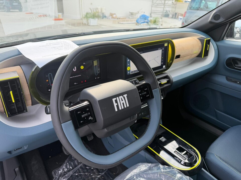 Fiat Grande Panda 1.2 HYBRID 110 CV EDCT LA PRIMA KM0 MY25 Elettrica / Benzina