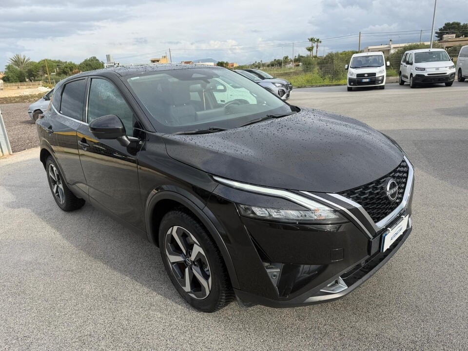 Nissan Qashqai 1.3 DIG-T MHEV 140 CV  N-CONNECTA Elettrica / Benzina