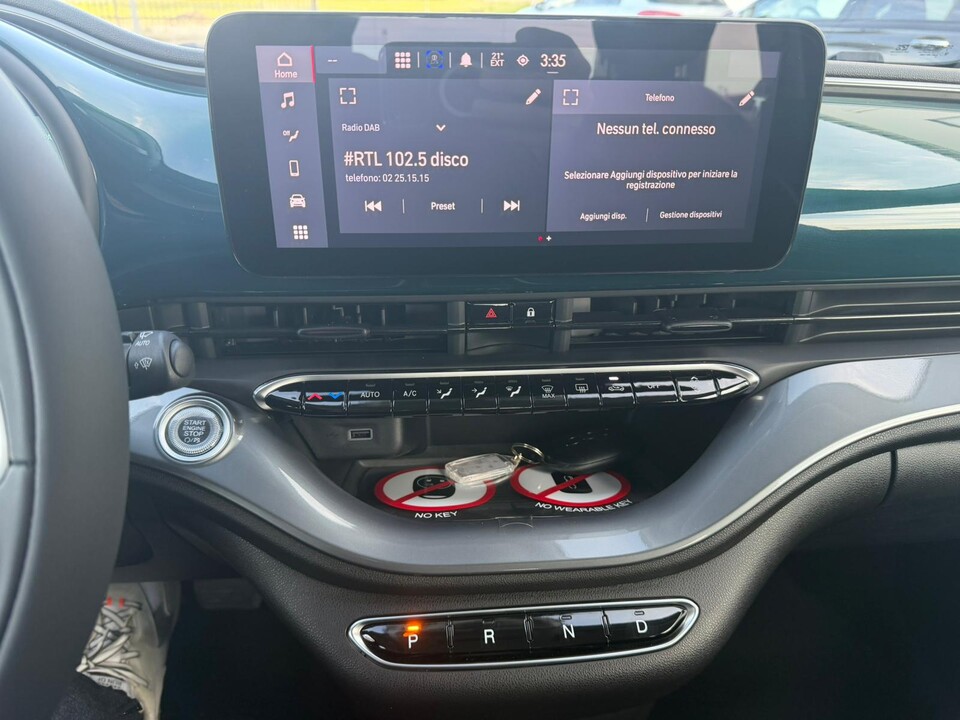 Fiat 500 e ICON 118 CV 320 KM AUTONOMIA KM0 Elettrica