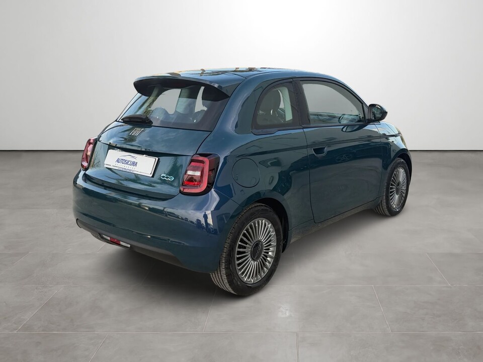 Fiat 500 e ICON 118 CV 320 KM AUTONOMIA KM0 Elettrica