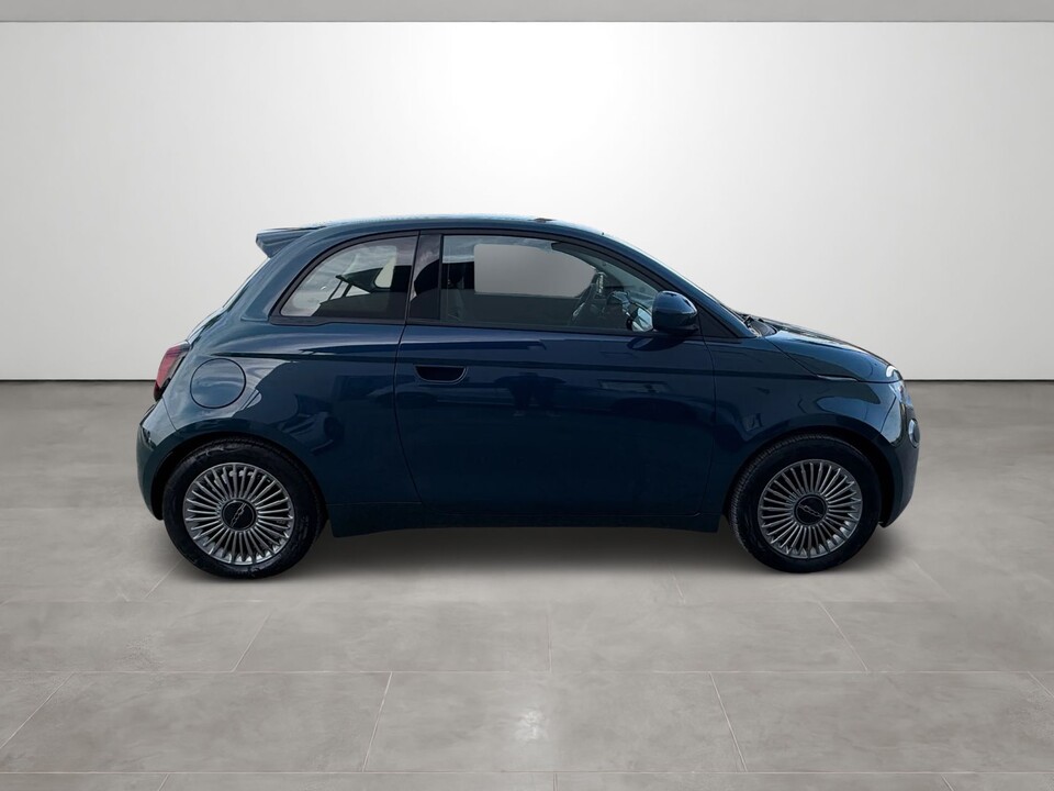 Fiat 500 e ICON 118 CV 320 KM AUTONOMIA KM0 Elettrica