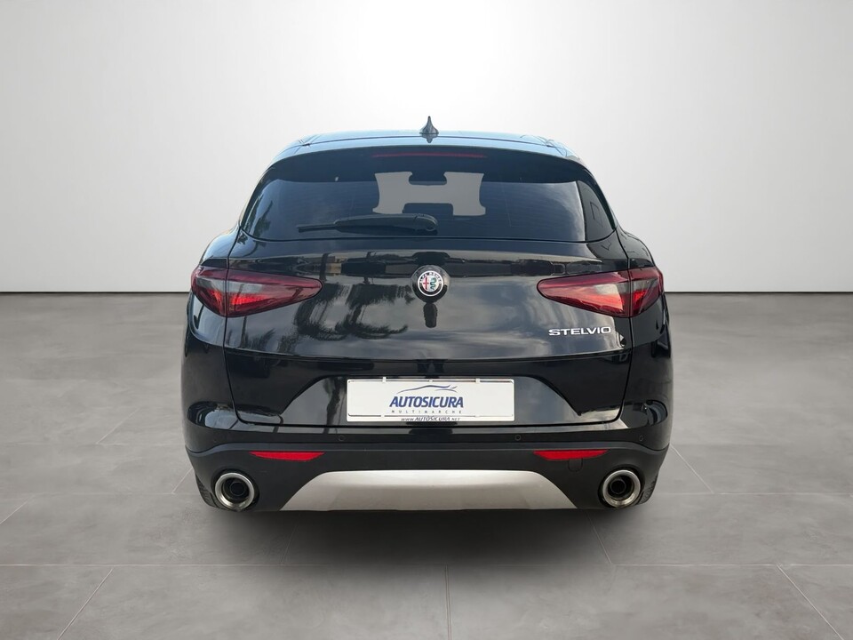 Alfa Romeo Stelvio 2.2 Turbodiesel 160 CV AT8 RWD SUPER Diesel
