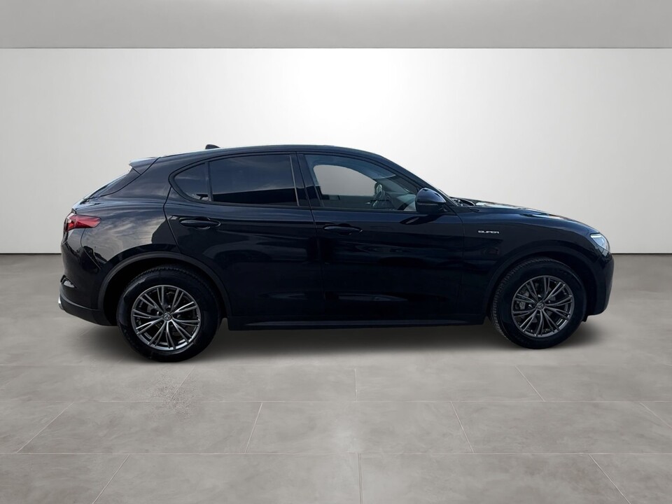 Alfa Romeo Stelvio 2.2 Turbodiesel 160 CV AT8 RWD SUPER Diesel