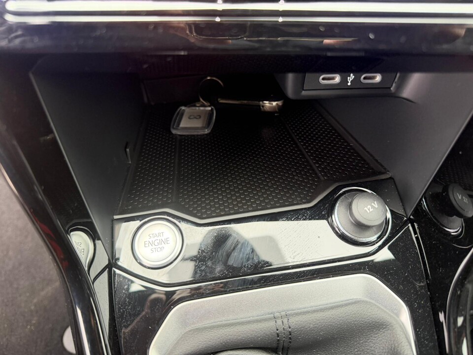 Volkswagen T-Roc 1.0 TSI 115 CV R LINE PLUS KM0 MY25 Benzina