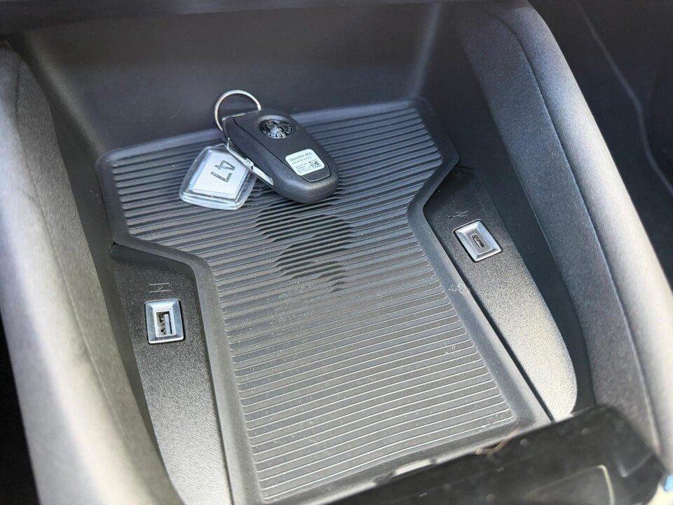 Alfa Romeo Junior 1.2 HYBRID 136 CV EDCT6 SPECIALE MY25 + TETTO Elettrica / Benzina