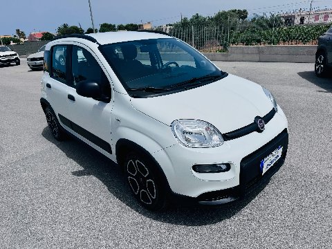 Fiat New Panda 1.0 FIREFLY HYBRID S&S 70 CV CITY LIFE Elettrica / Benzina