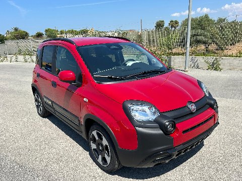 Fiat New Panda PANDINA 1.0 HYBRID S&S 70 CV CROSS KM0 MY24 Elettrica / Benzina